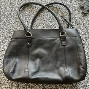Black Kate spade should bag in great condition